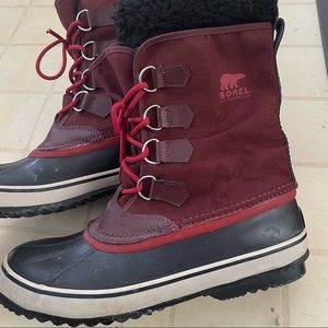 Size 11 Sorels in EUC